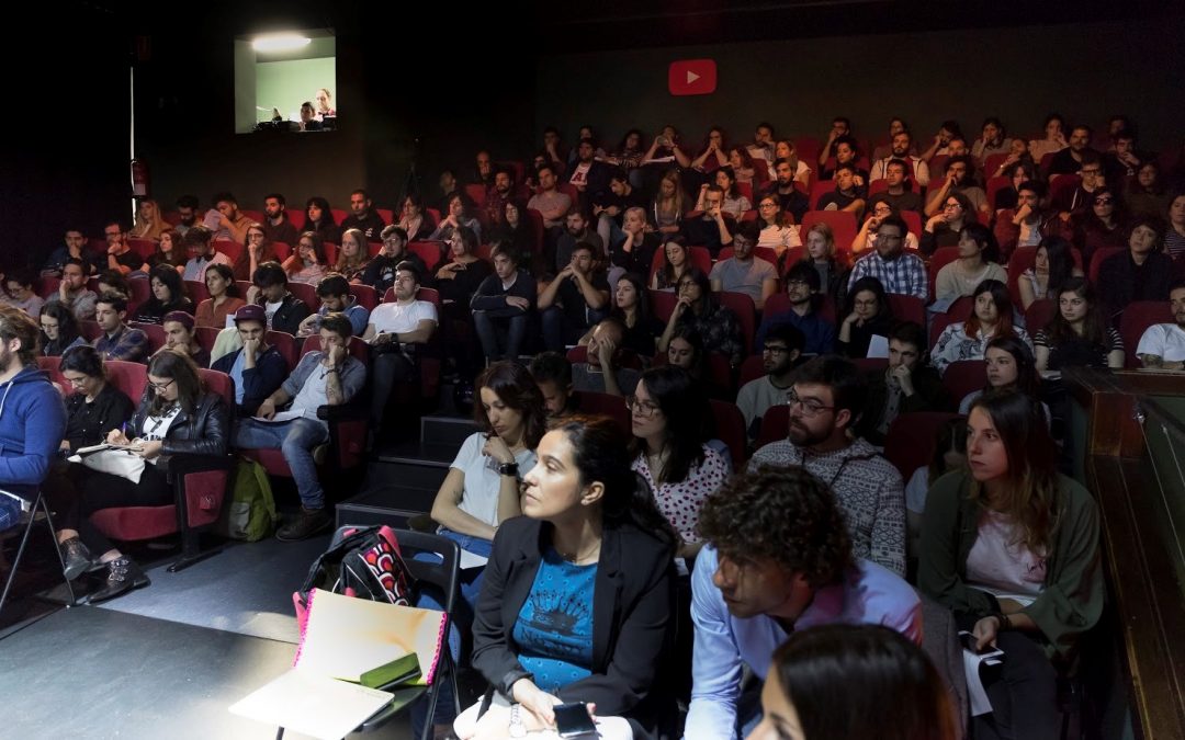 Sesión de briefing de la competición Young Lions Cyber con YouTube